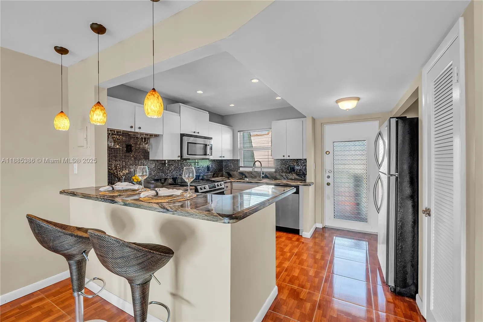 8950 Sunrise Lakes Blvd # 311, Sunrise FL 33322