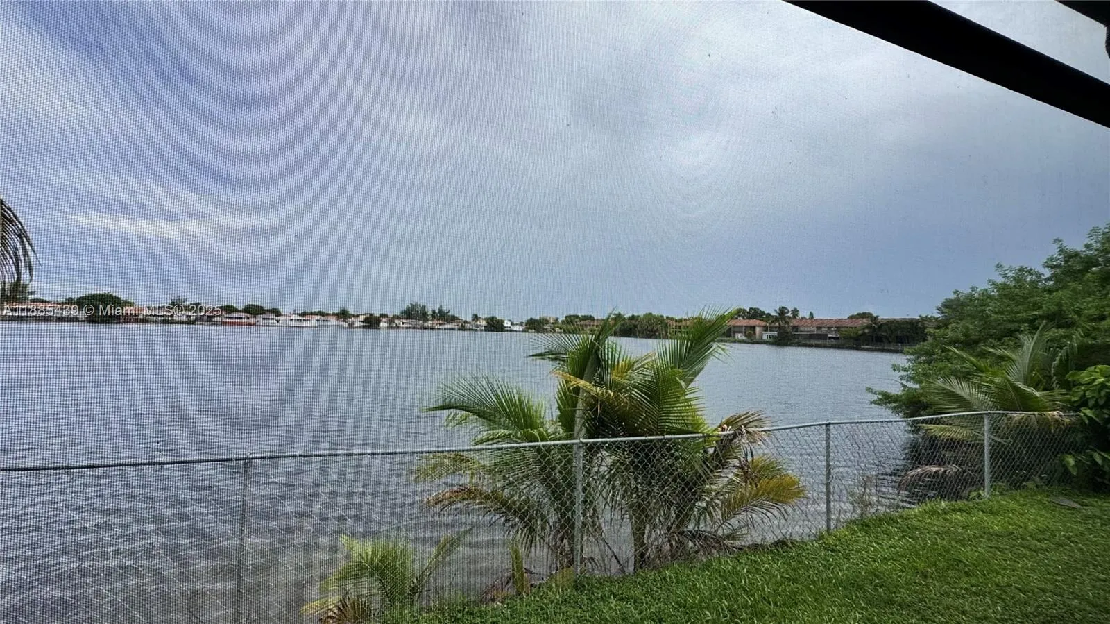 2531 W 60th Pl # 18, Hialeah FL 33016