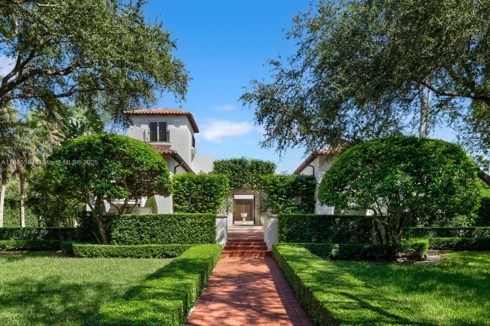 545 Casuarina Concourse, Coral Gables FL 33143