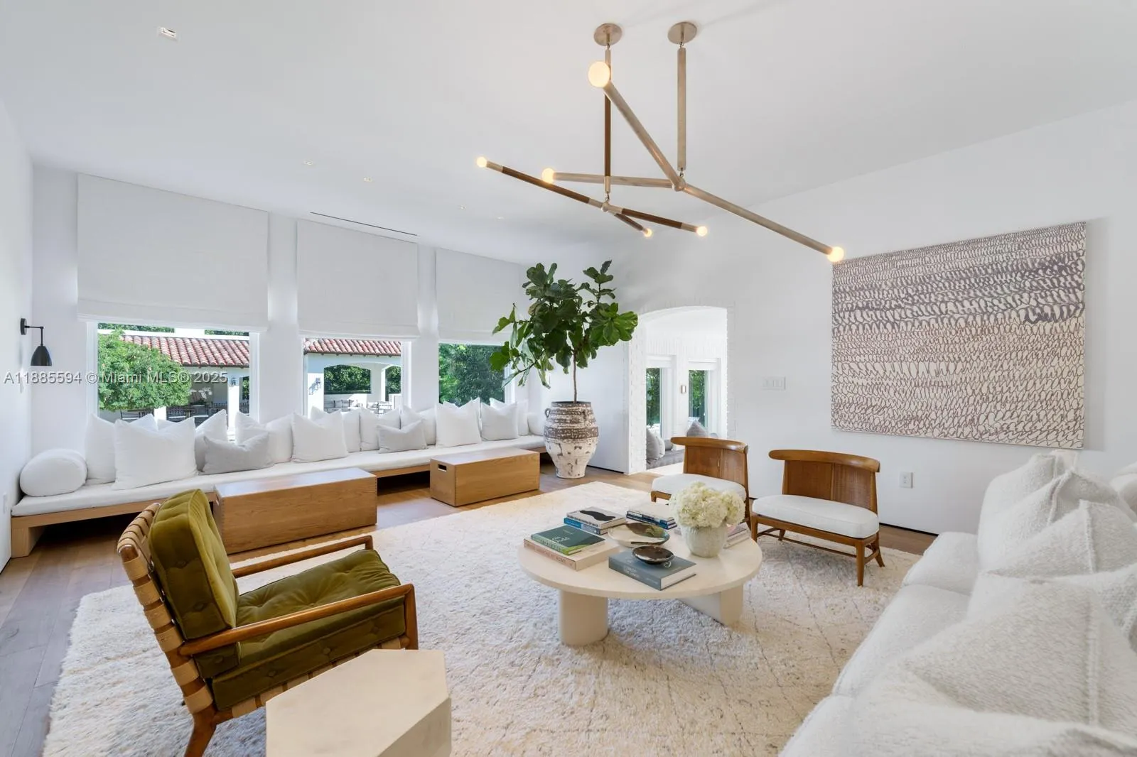 545 Casuarina Concourse, Coral Gables FL 33143