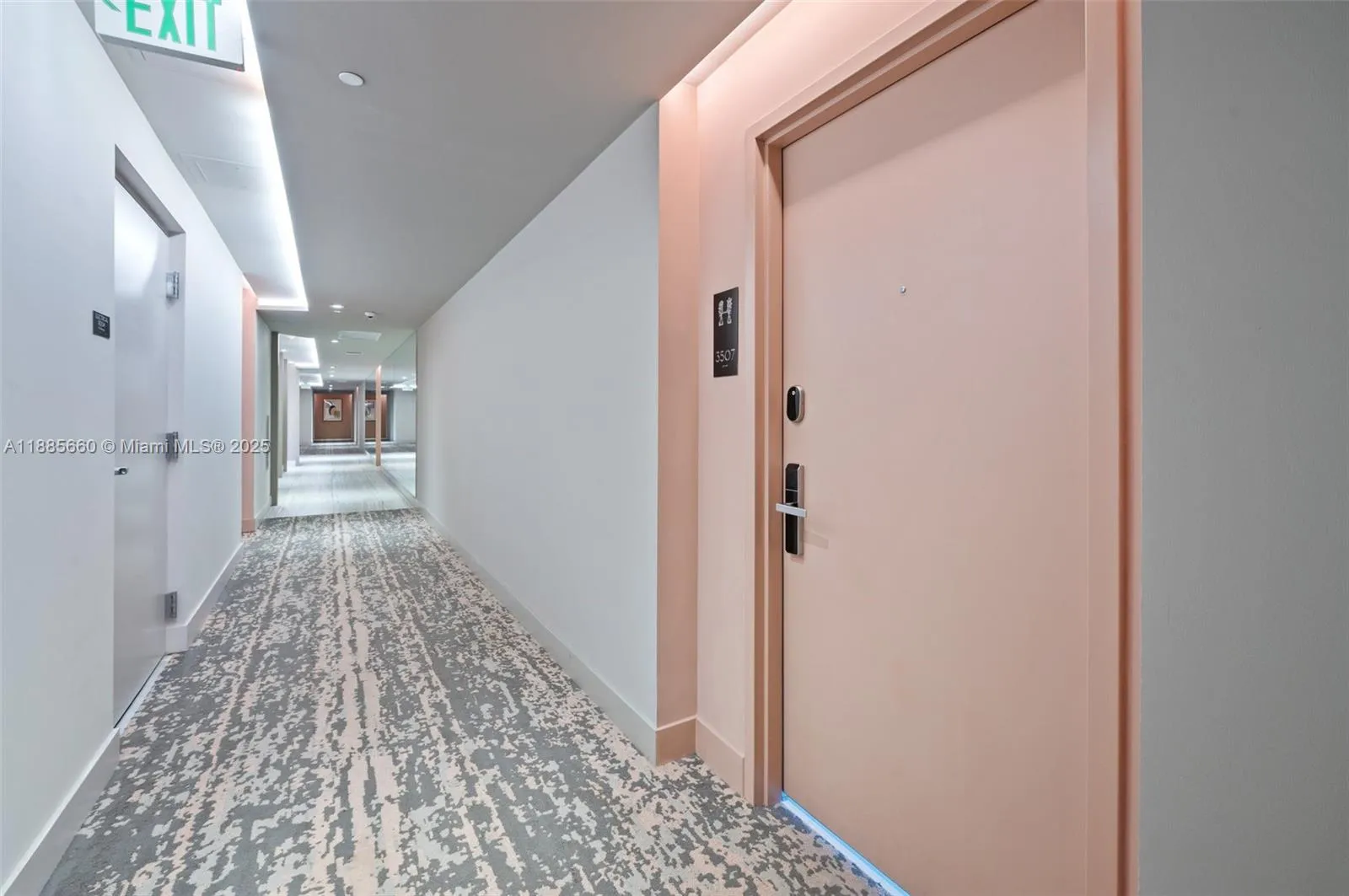 4010 S Ocean Dr, Hollywood FL 33019