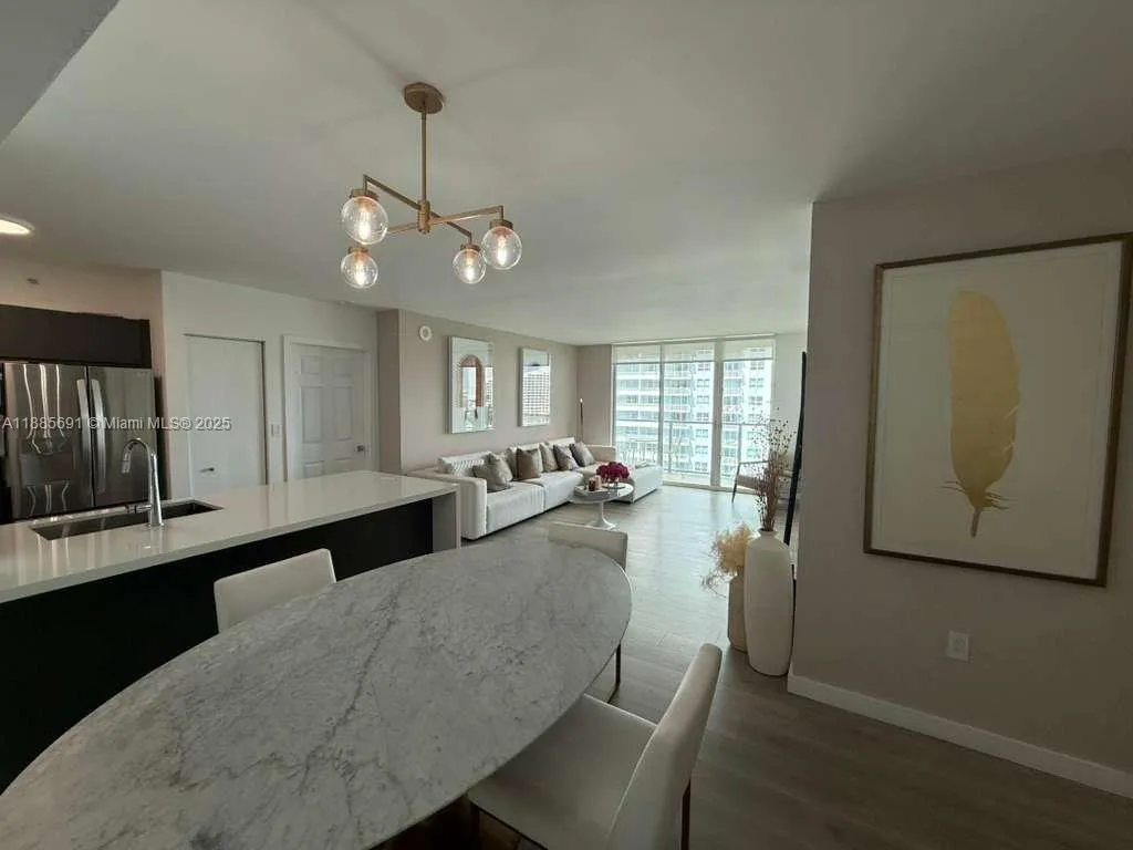 1155 Brickell Bay Dr # 1408, Miami FL 33131