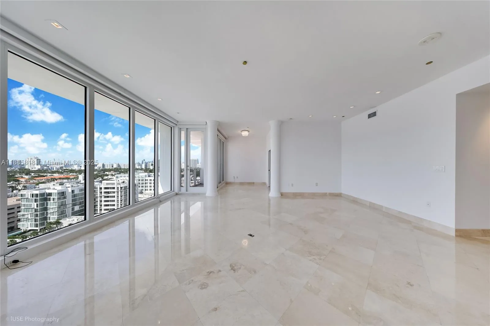 100 Lincoln Rd, Miami Beach FL 33139
