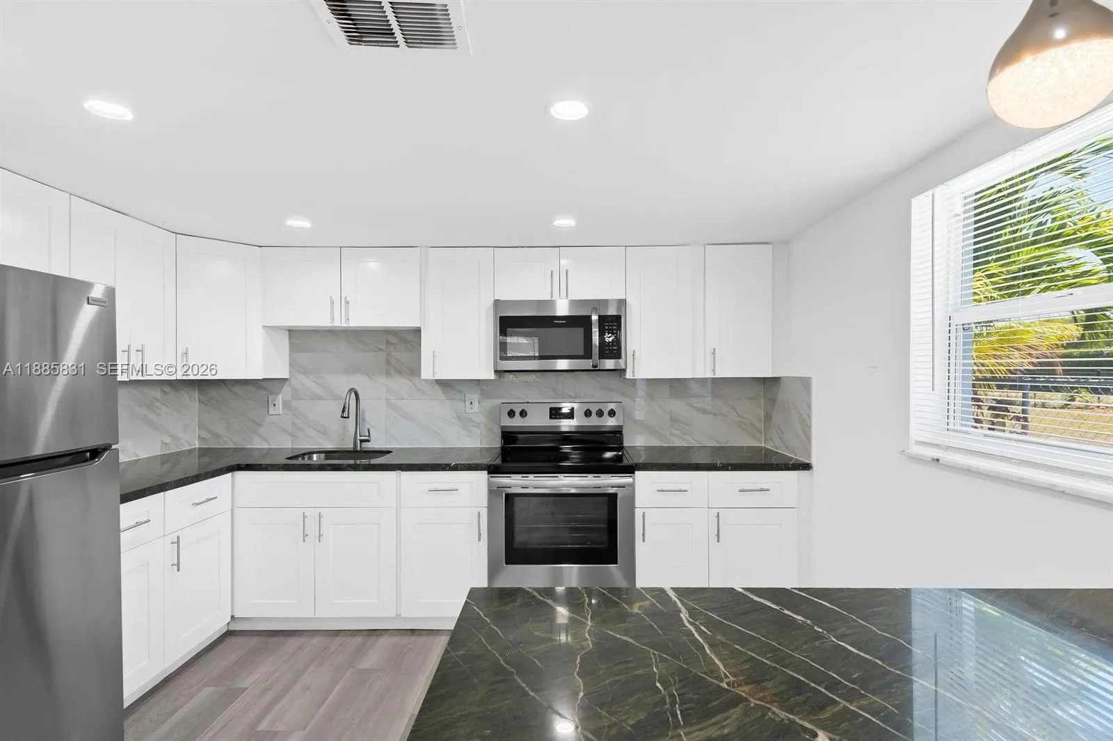 1109 NE 6th Ave, Fort Lauderdale FL 33304