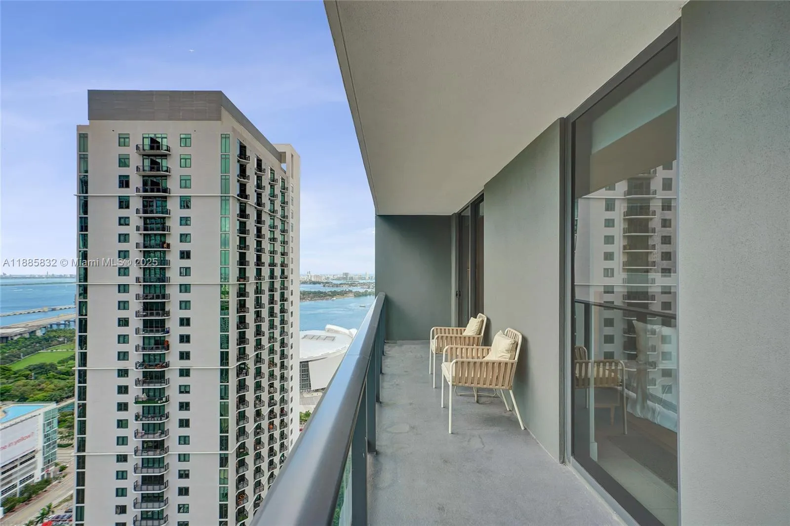 159 NE 6th St # 3302, Miami FL 33132