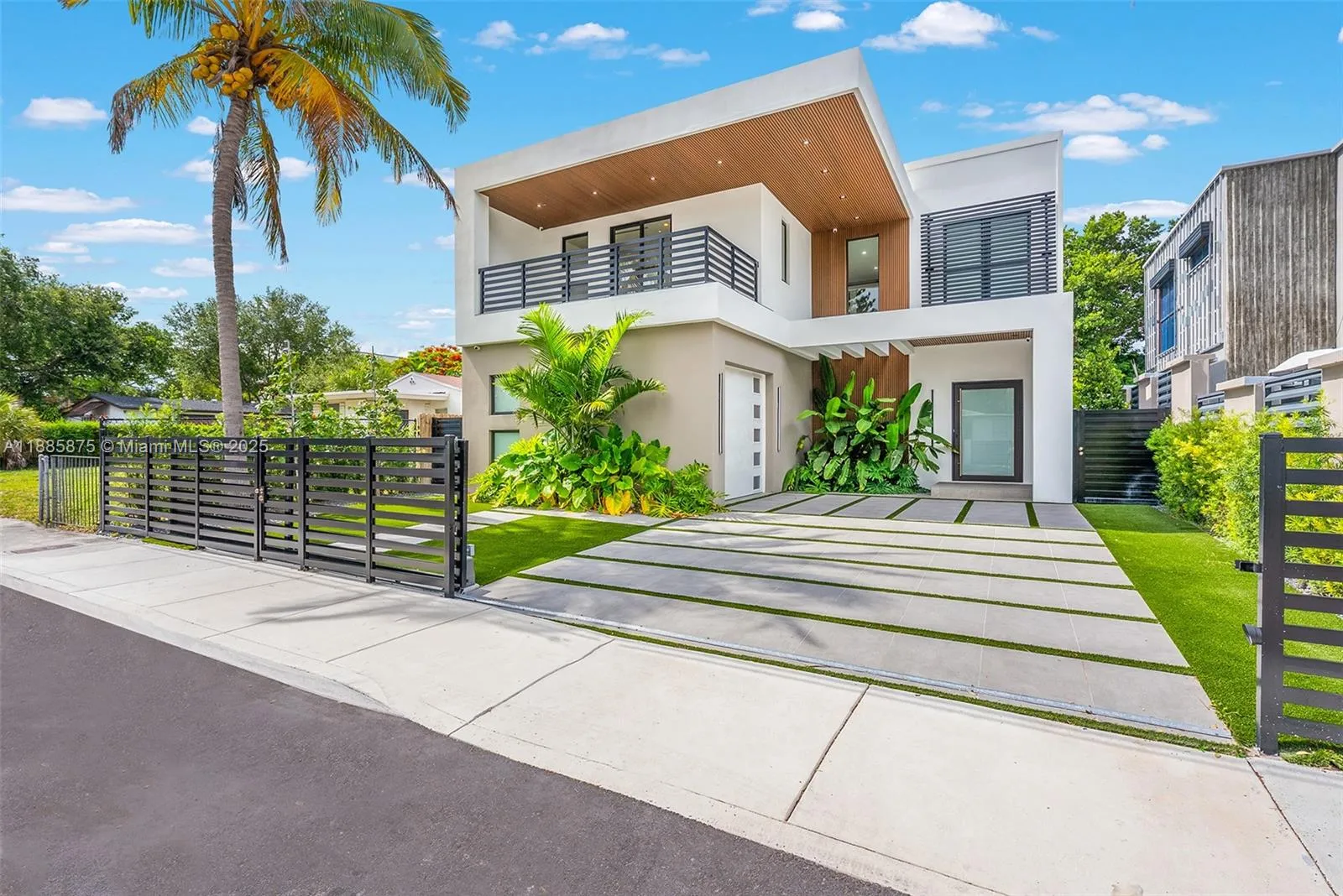 260 NW 47th St, Miami FL 33127