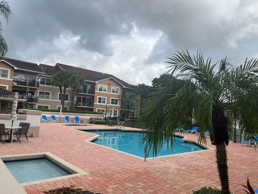 8821 Wiles Rd # 102, Coral Springs FL 33067