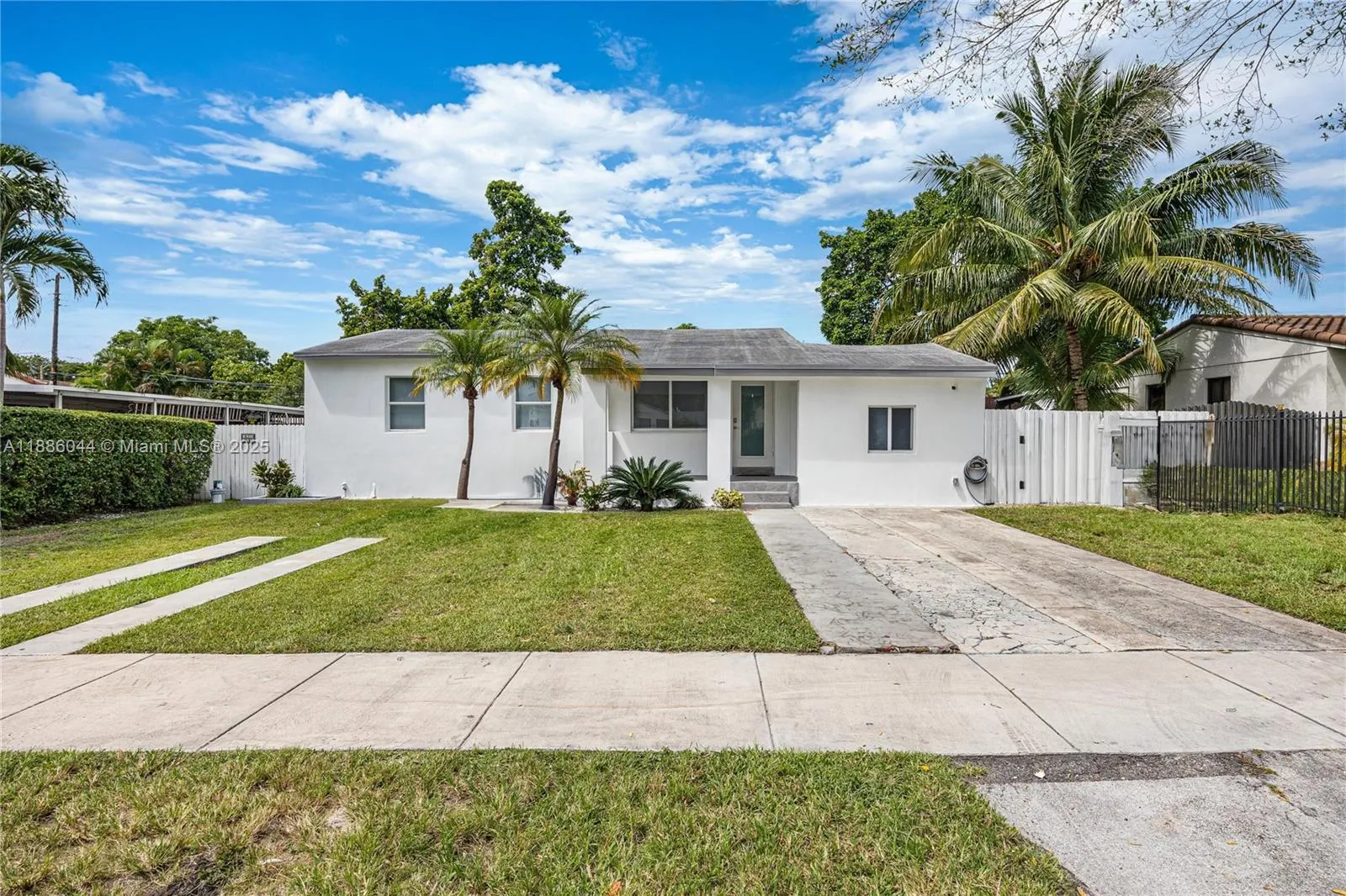 4 bedroom 2 bath for sale at 670 Flagami Blvd, Miami FL 33144