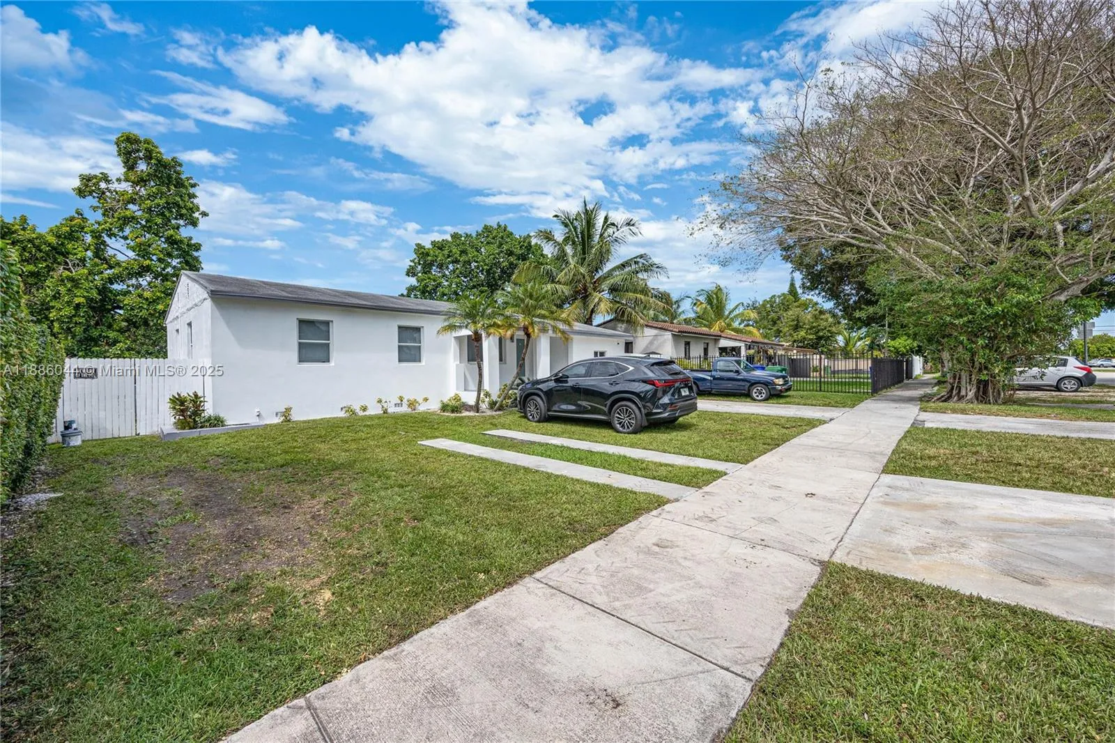 670 Flagami Blvd, Miami FL 33144