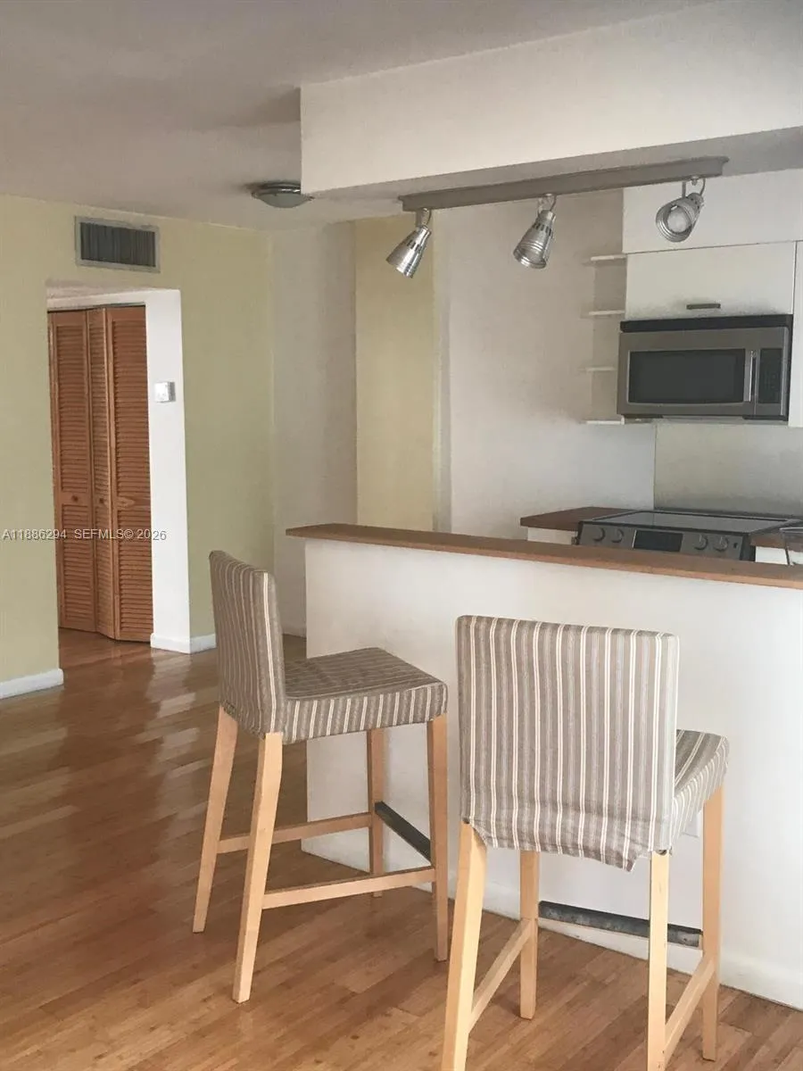 949 Pennsylvania Ave # 309, Miami Beach FL 33139
