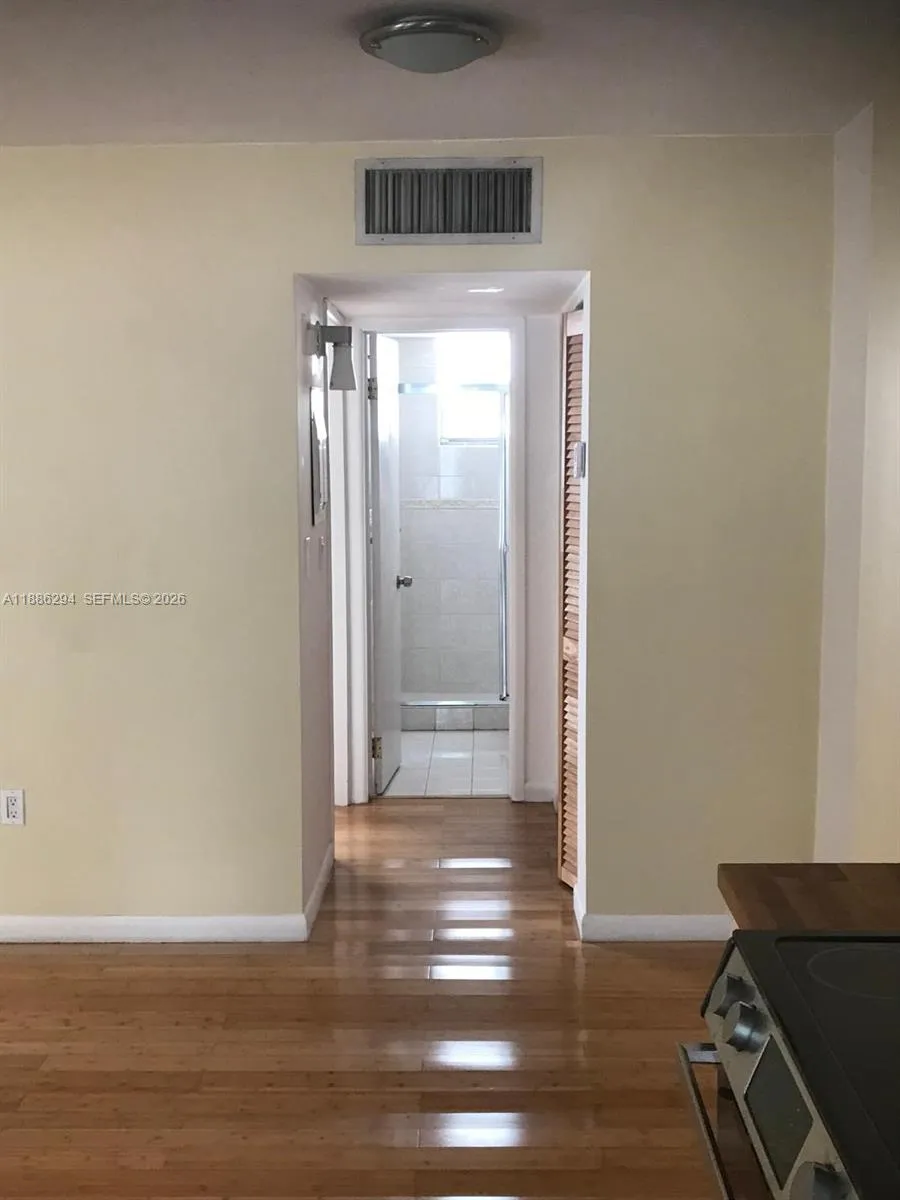 949 Pennsylvania Ave # 309, Miami Beach FL 33139