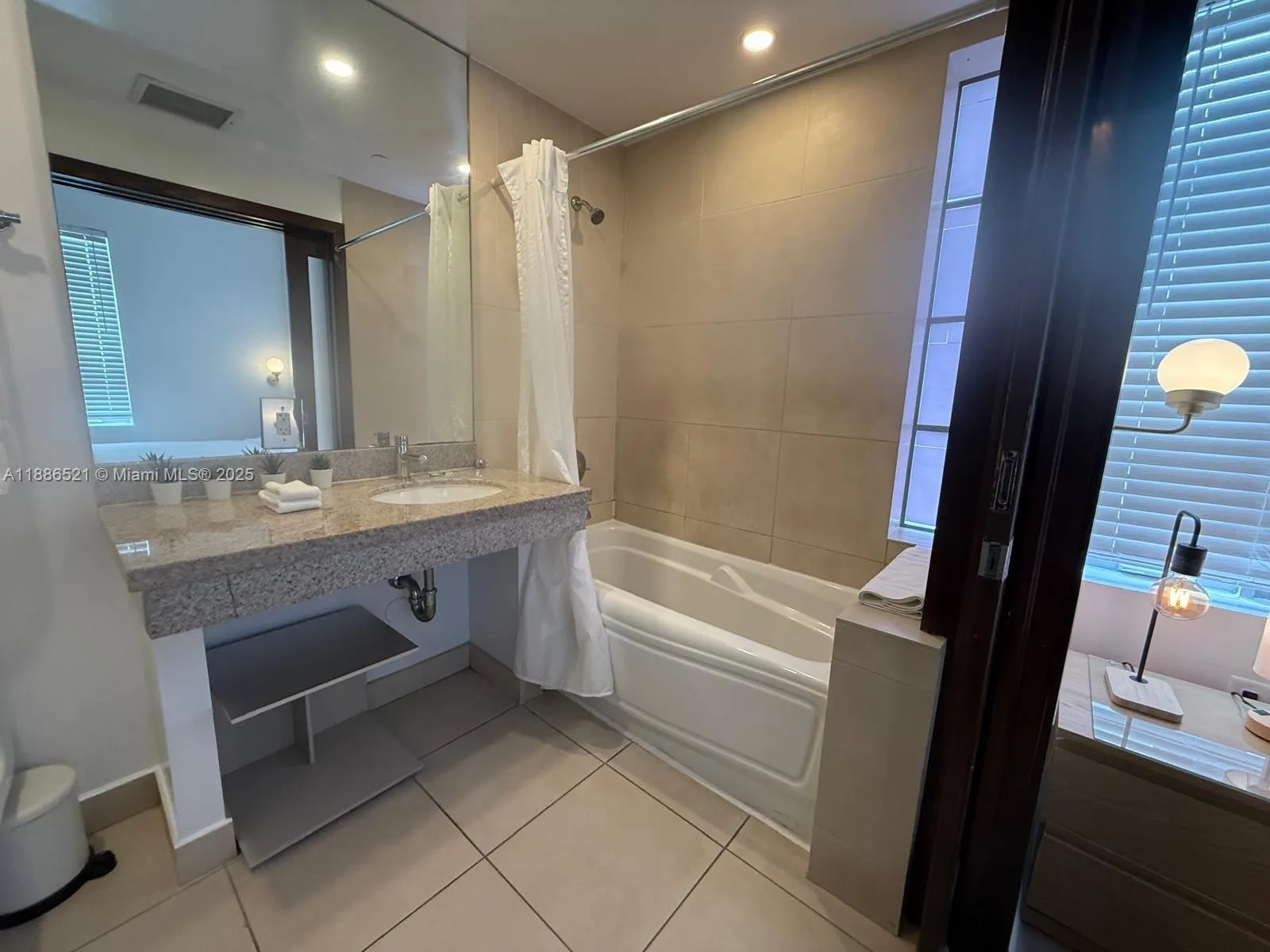 1036 Ocean Dr # B309, Miami Beach FL 33139