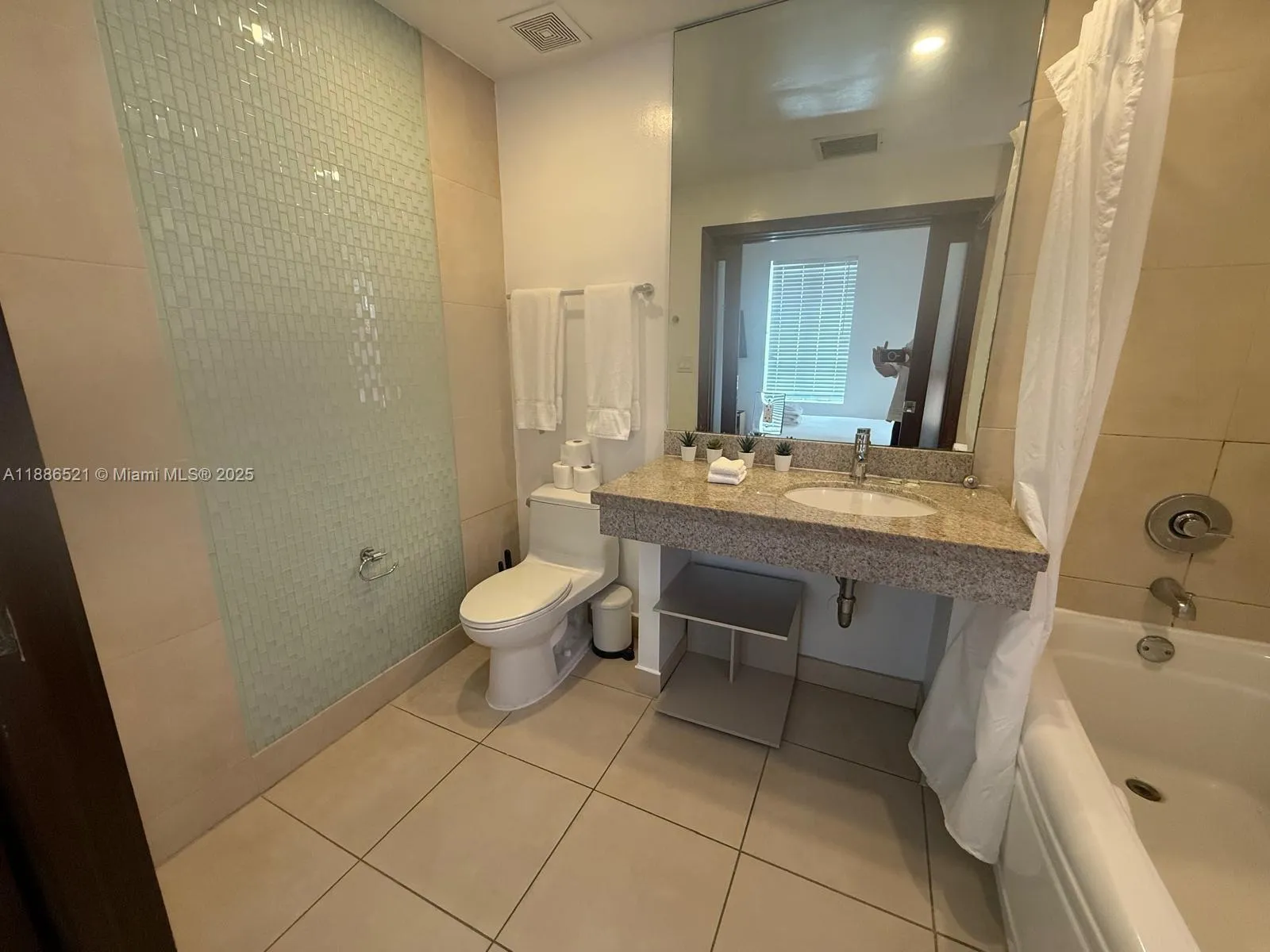 1036 Ocean Dr # B309, Miami Beach FL 33139