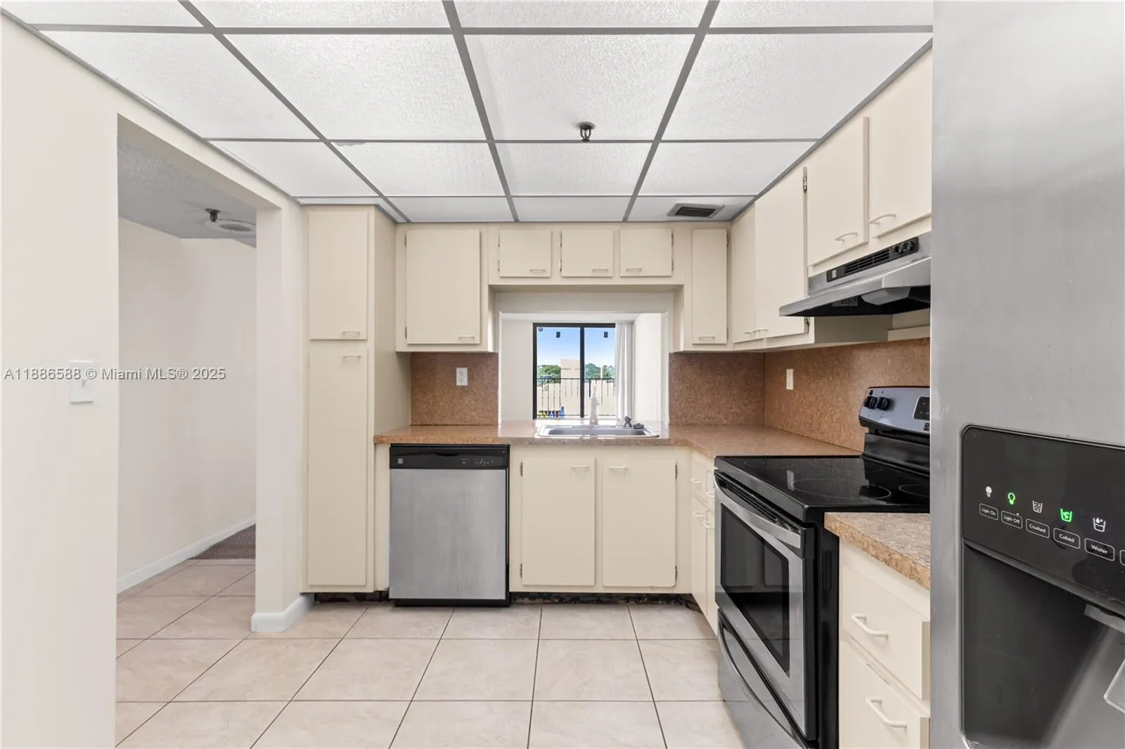 2625 Collins Ave # 608, Miami Beach FL 33140