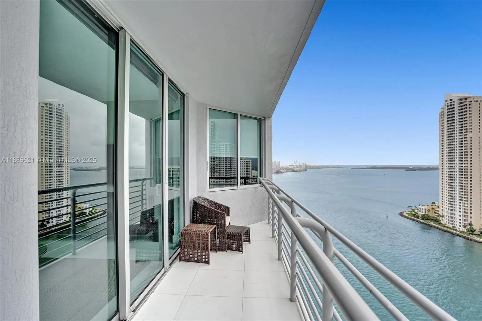 2 bedroom 2 bath for sale at 325 S Biscayne Blvd # 2519, Miami FL 33131