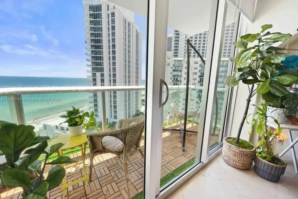 3901 S Ocean Dr # 14L, Hollywood FL 33019