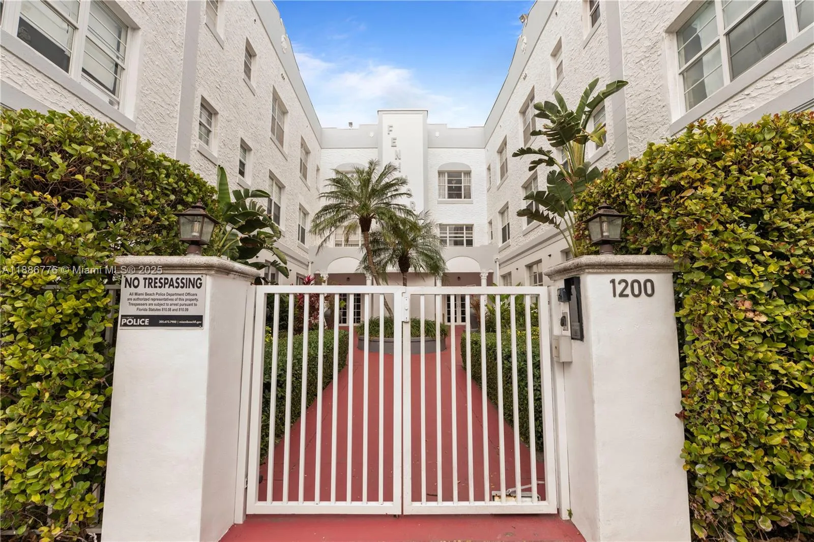 1 bedroom 1 bath for sale at 1200 Euclid Ave # 206, Miami Beach FL 33139
