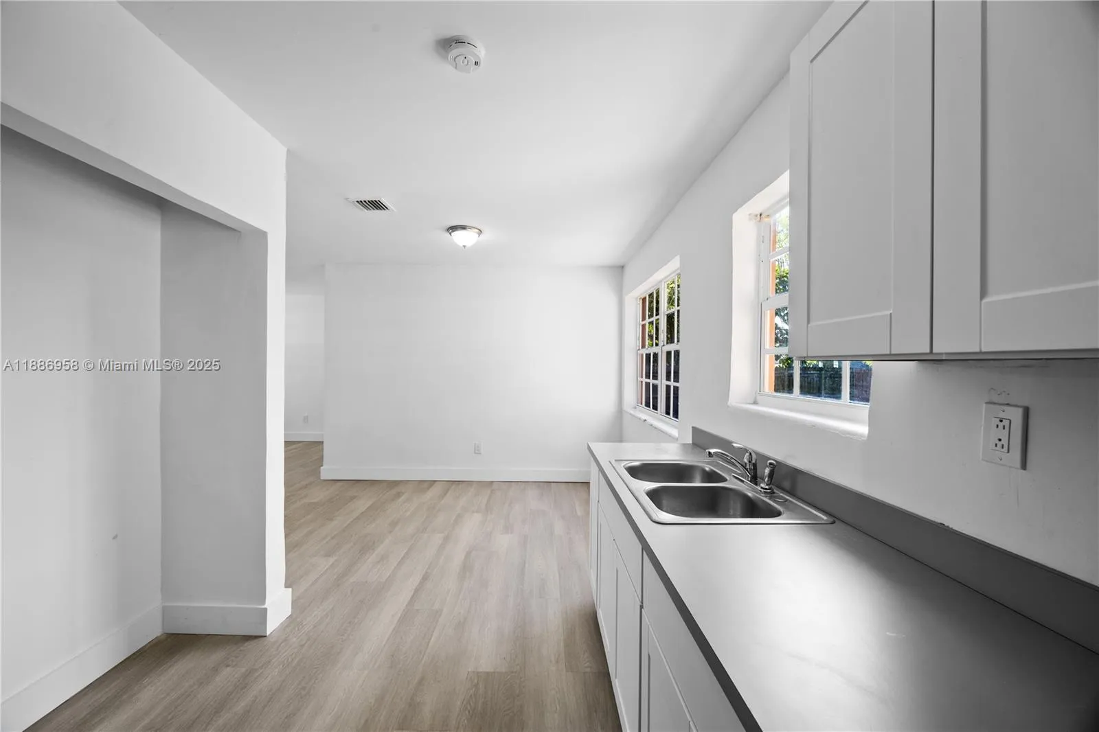 11500 SW 142nd St, Miami FL 33176