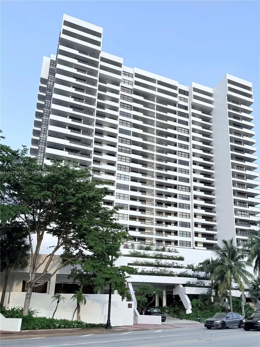 2555 Collins Ave # 2112, Miami Beach FL 33140