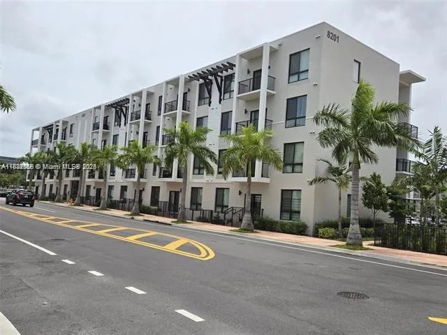 2 bedroom 2 bath for sale at 8201 NW 41st St # 407, Doral FL 33166