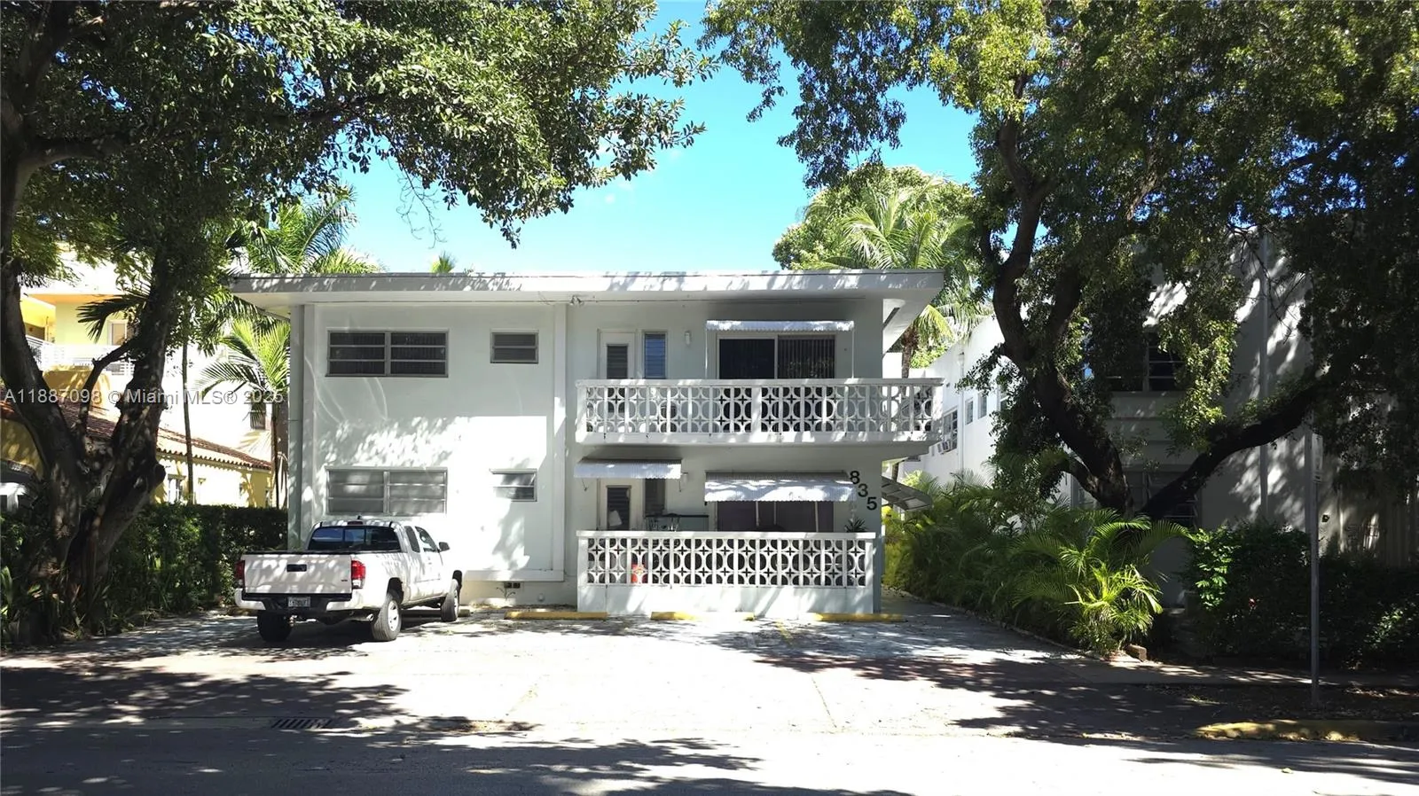 1 bedroom 1 bath for sale at 835 Meridian Ave # 4, Miami Beach FL 33139