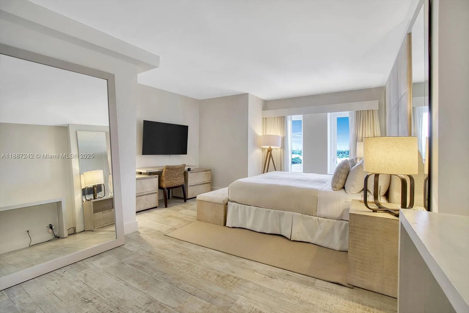 102 24 Street # 945, Miami Beach FL 33139