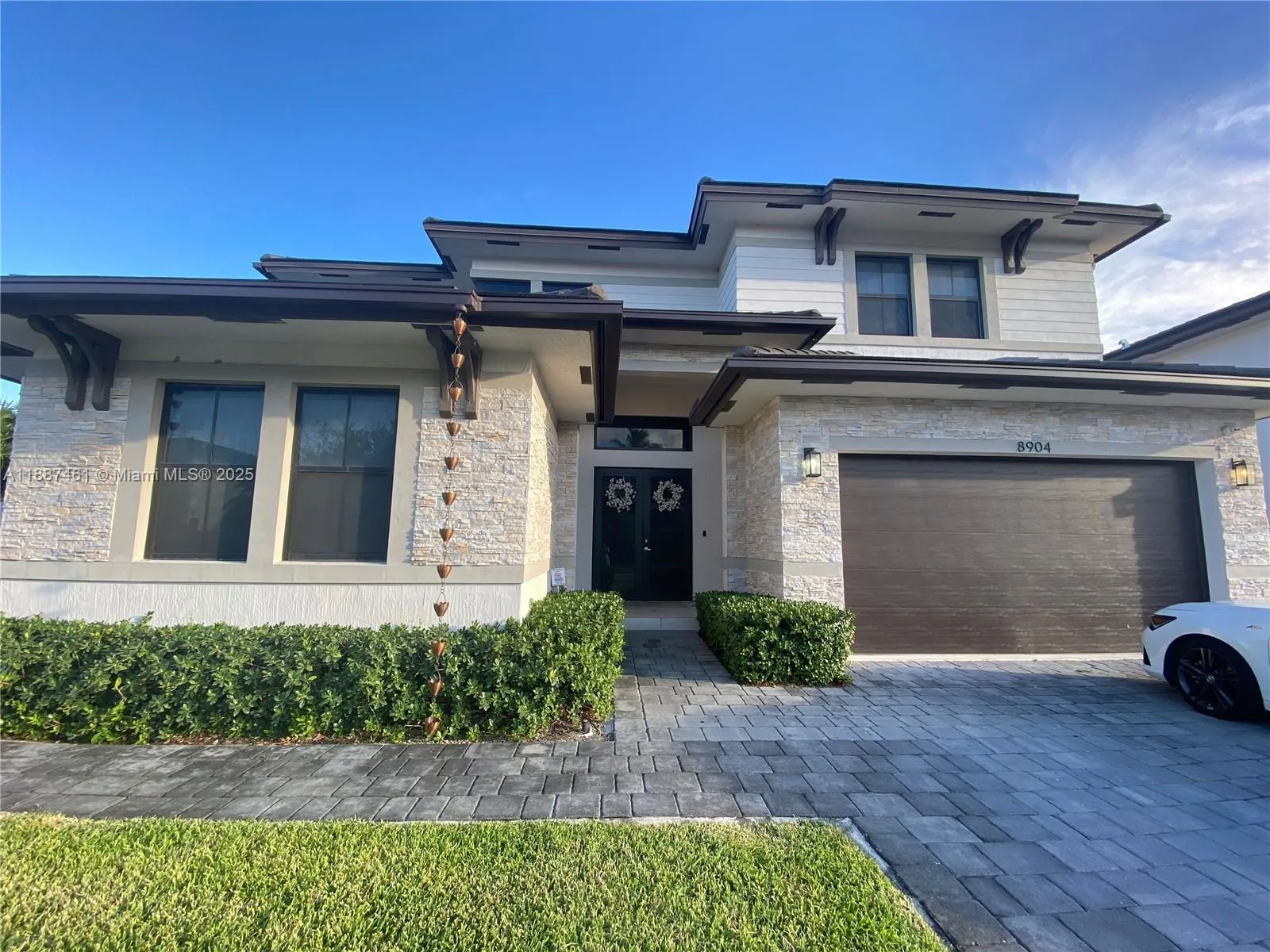 5 bedroom 6 bath for sale at 8904 SW 69th Ter, Miami FL 33173