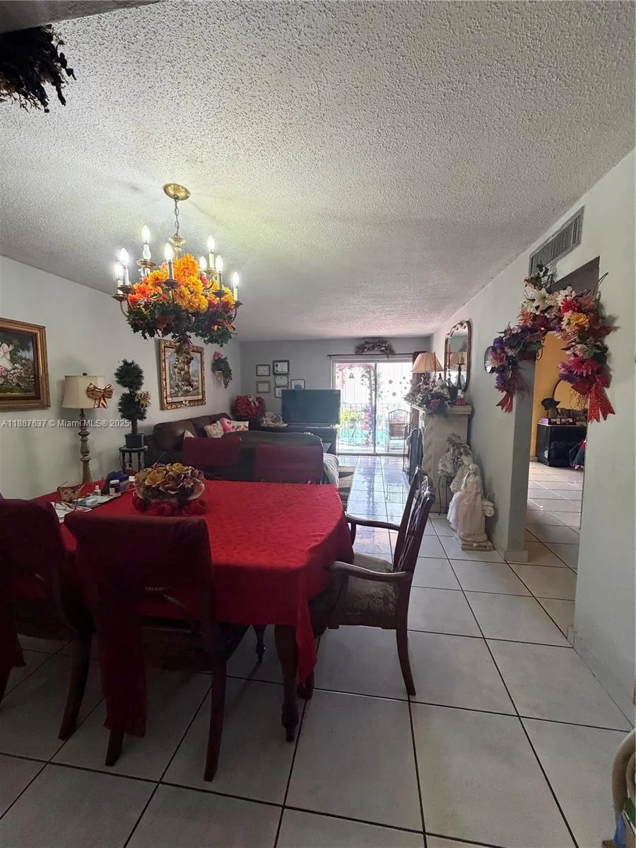 1810 W 56th St # 3121, Hialeah FL 33012