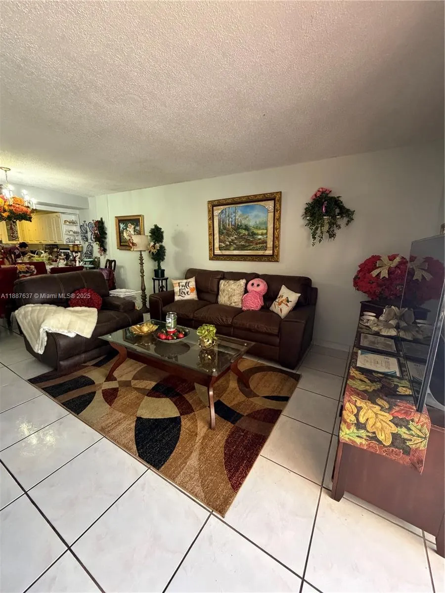 1810 W 56th St # 3121, Hialeah FL 33012