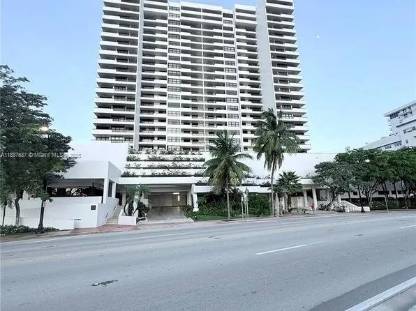 2 bedroom 2 bath for sale at 2555 Collins Ave # 1701, Miami Beach FL 33140