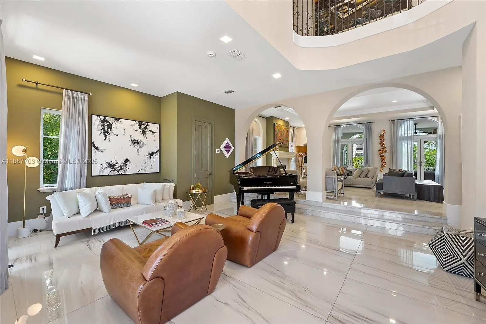 285 Carabela Ct, Coral Gables FL 33143