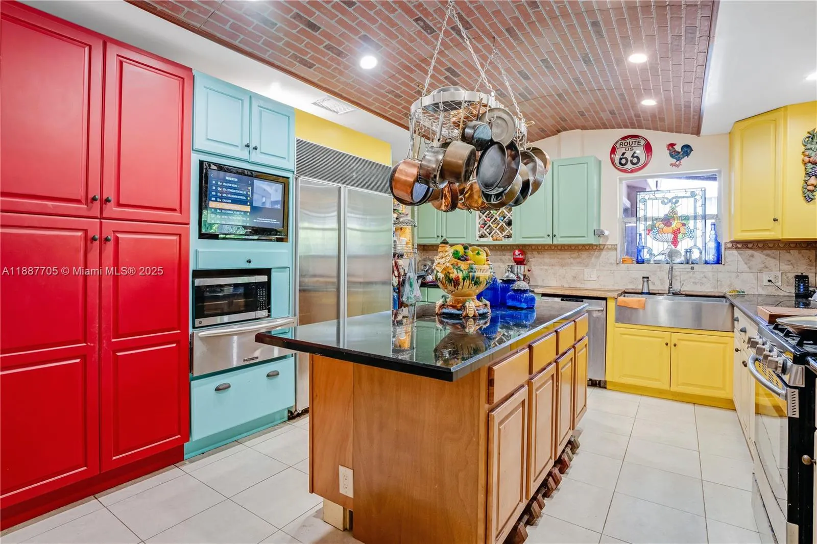 19341 Holiday Rd, Cutler Bay FL 33157