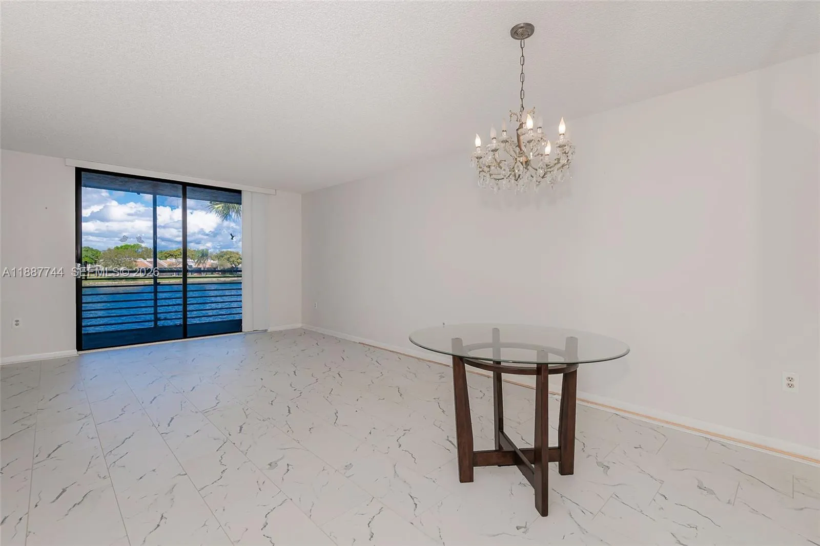 1100 Colony Point Cir # 208, Pembroke Pines FL 33026