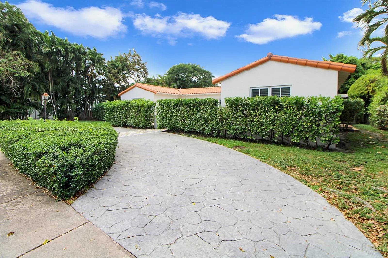 1110 Wallace St, Coral Gables FL 33134