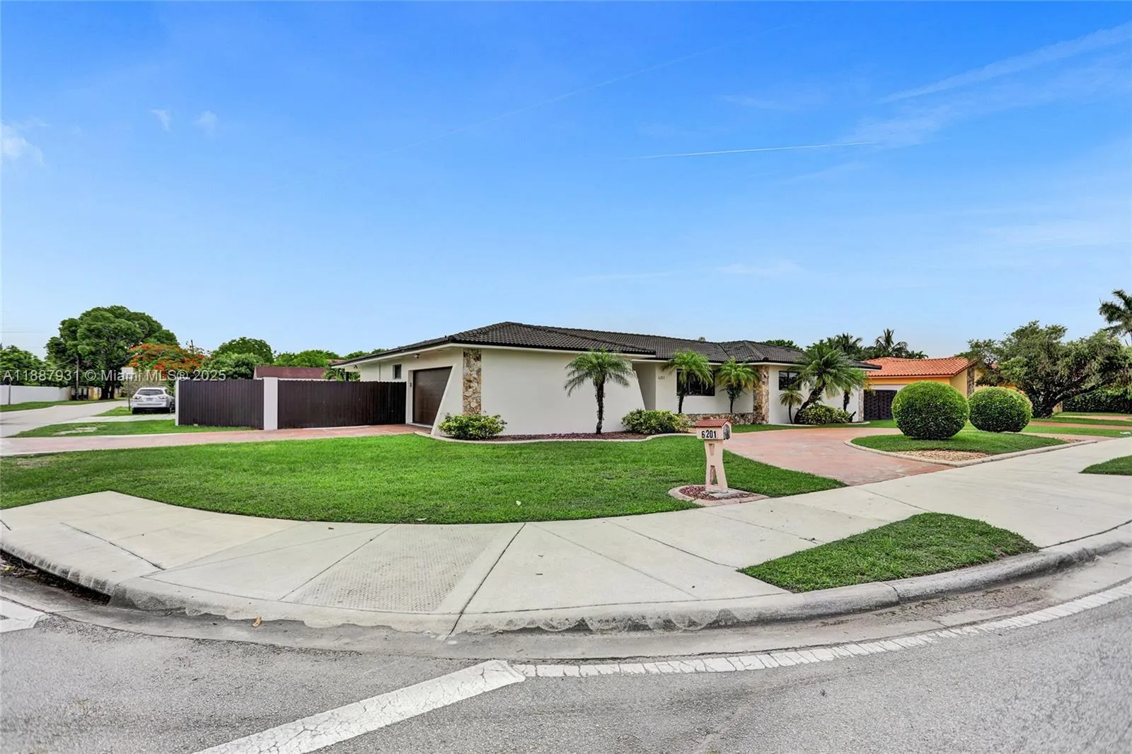 6201 SW 107th Ave, Miami FL 33173