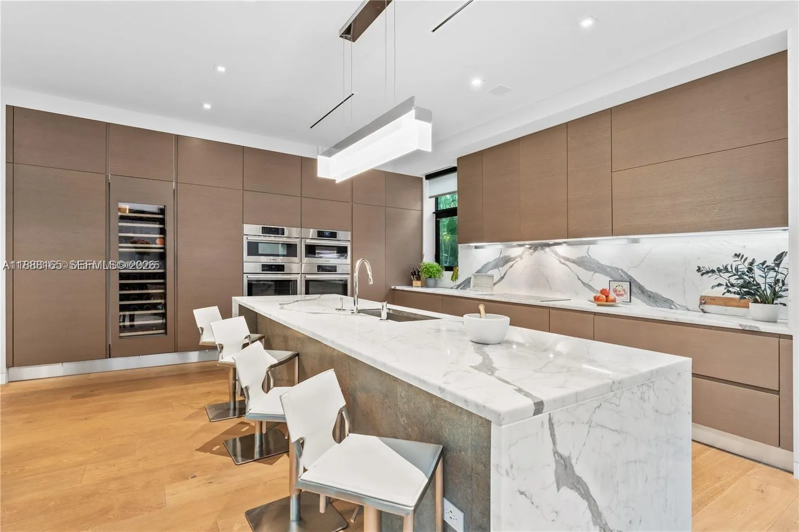 2803 Crystal Ct, Coconut Grove FL 33133