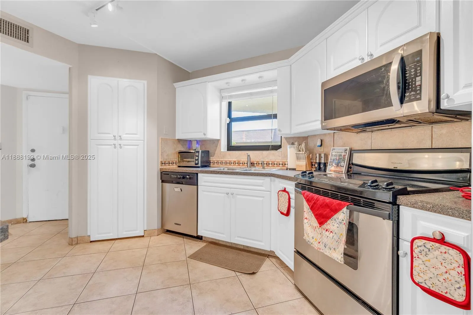 6755 W Broward Blvd # 405, Plantation FL 33317