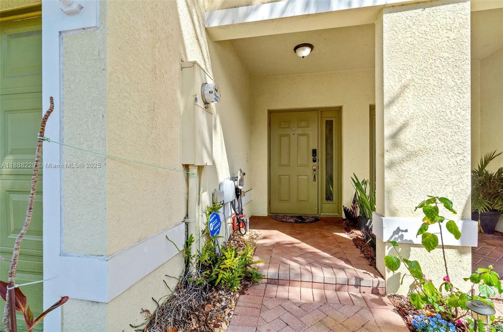 2 bedroom 2 bath for sale at 2429 NW 31st Ct # 2429, Oakland Park FL 33309