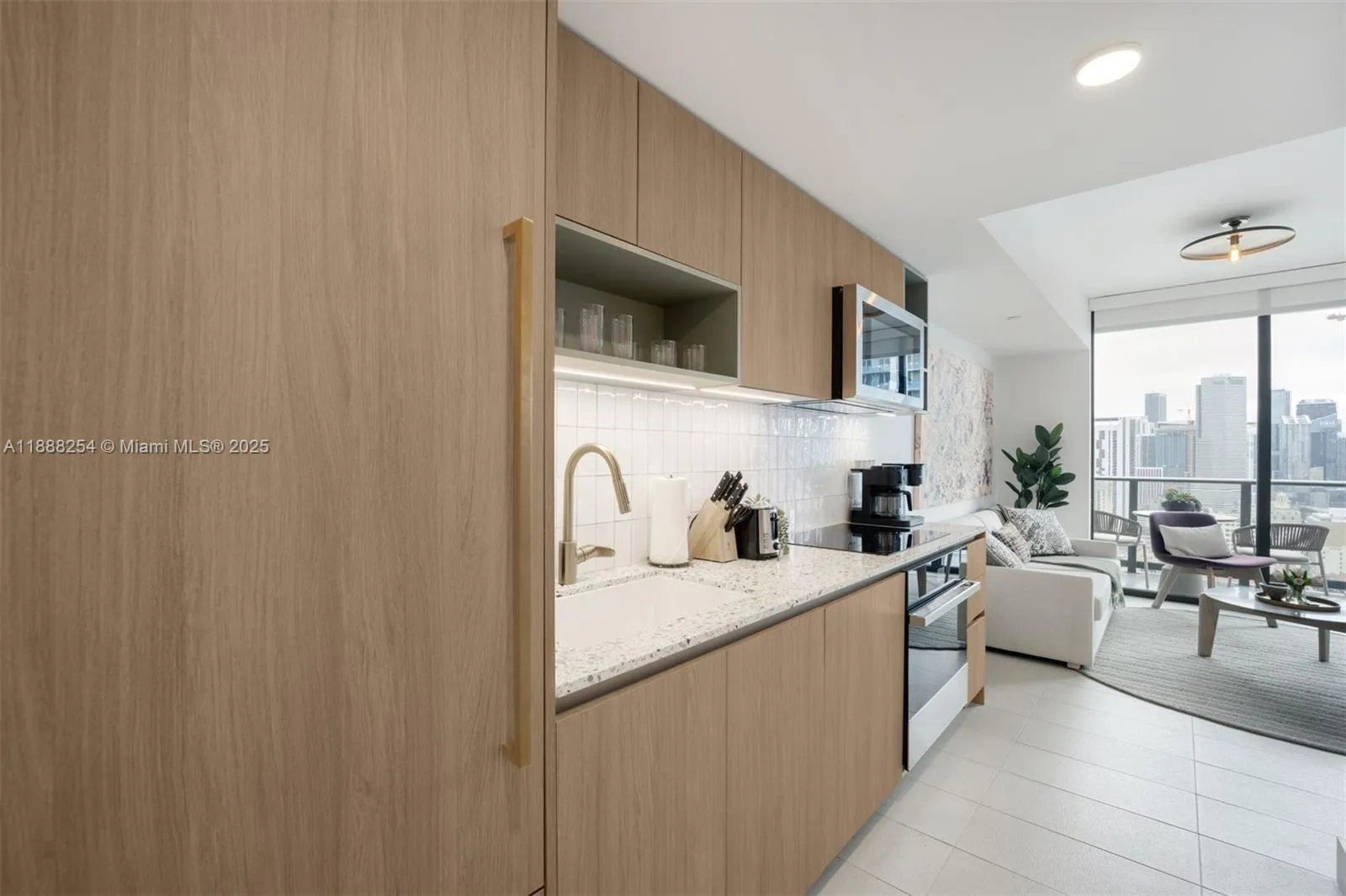 159 NE 6th St # 2607, Miami FL 33132