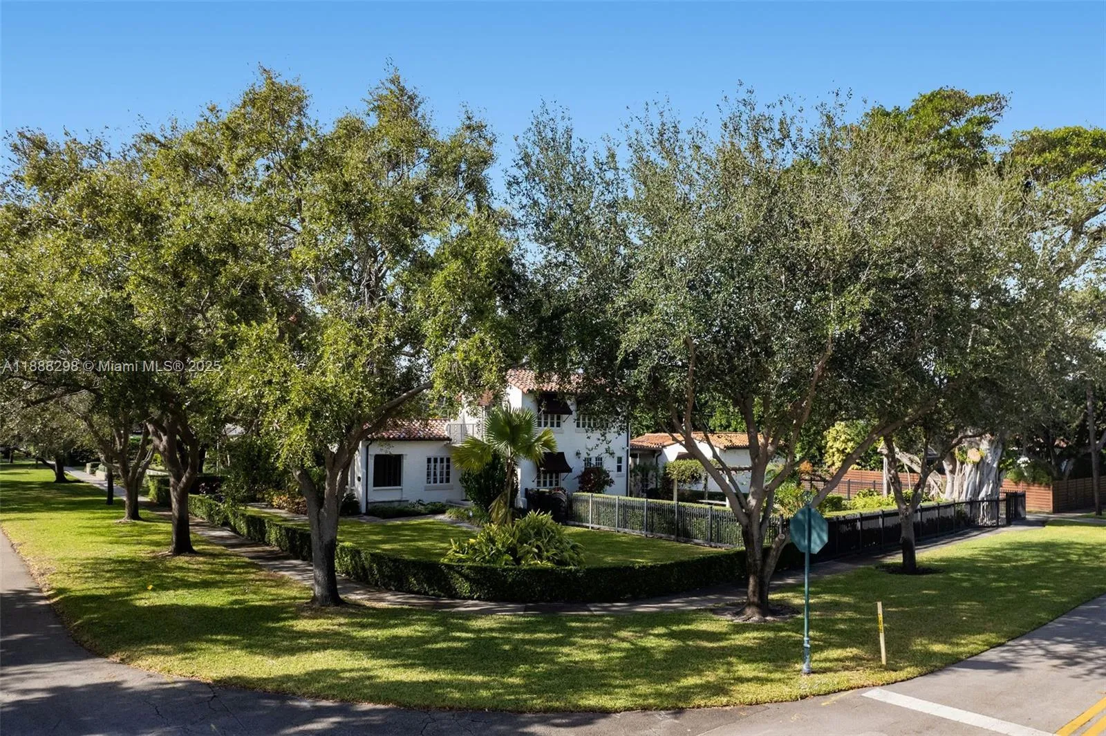 1291 NE 102nd St, Miami Shores FL 33138