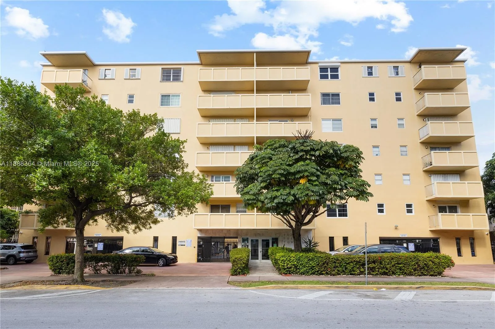 1 bedroom 1 bath for sale at 730 Pennsylvania Ave # 210, Miami Beach FL 33139