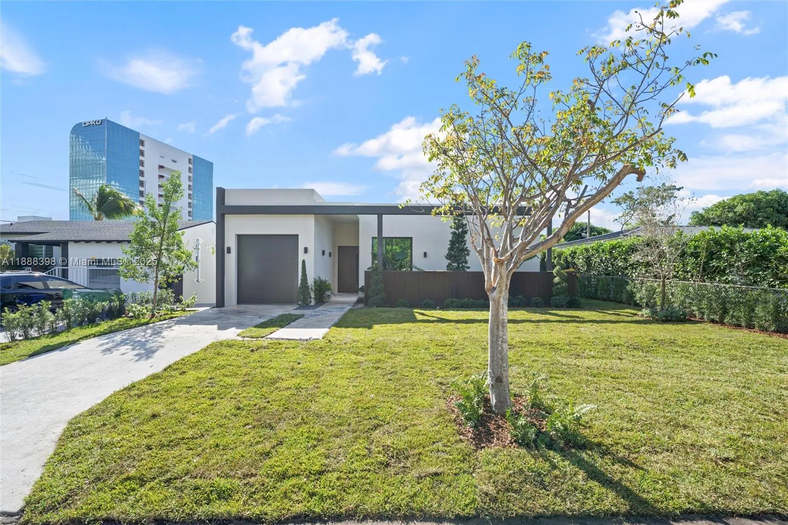 270 NE 46th St, Miami FL 33137