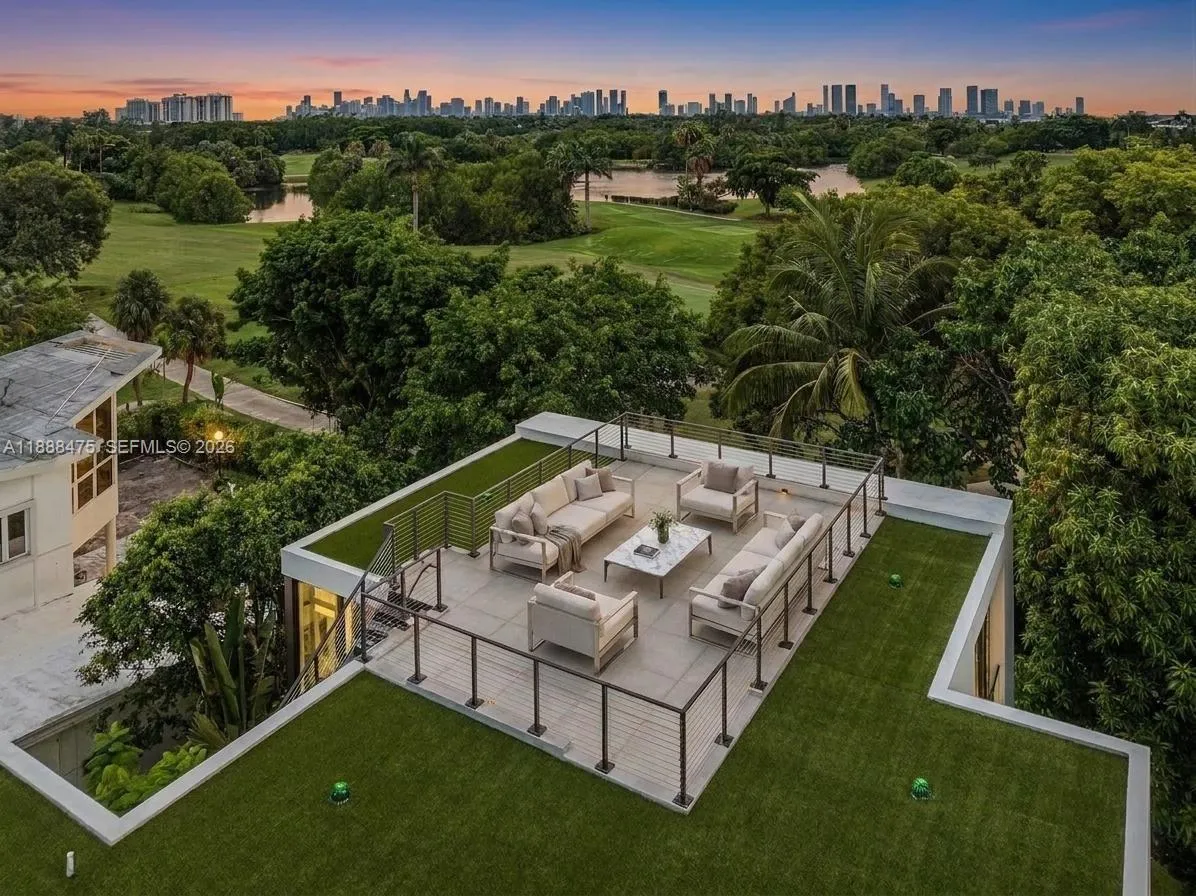 3114 Prairie Ave, Miami Beach FL 33140