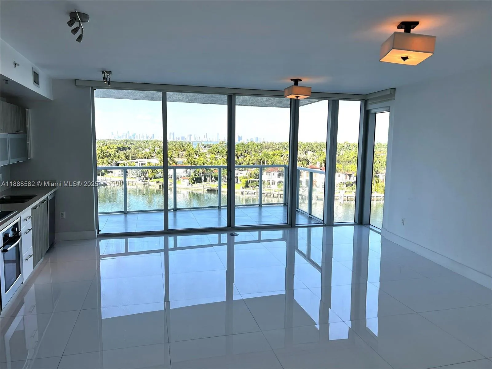 6700 Indian Creek Dr # 807, Miami Beach FL 33141