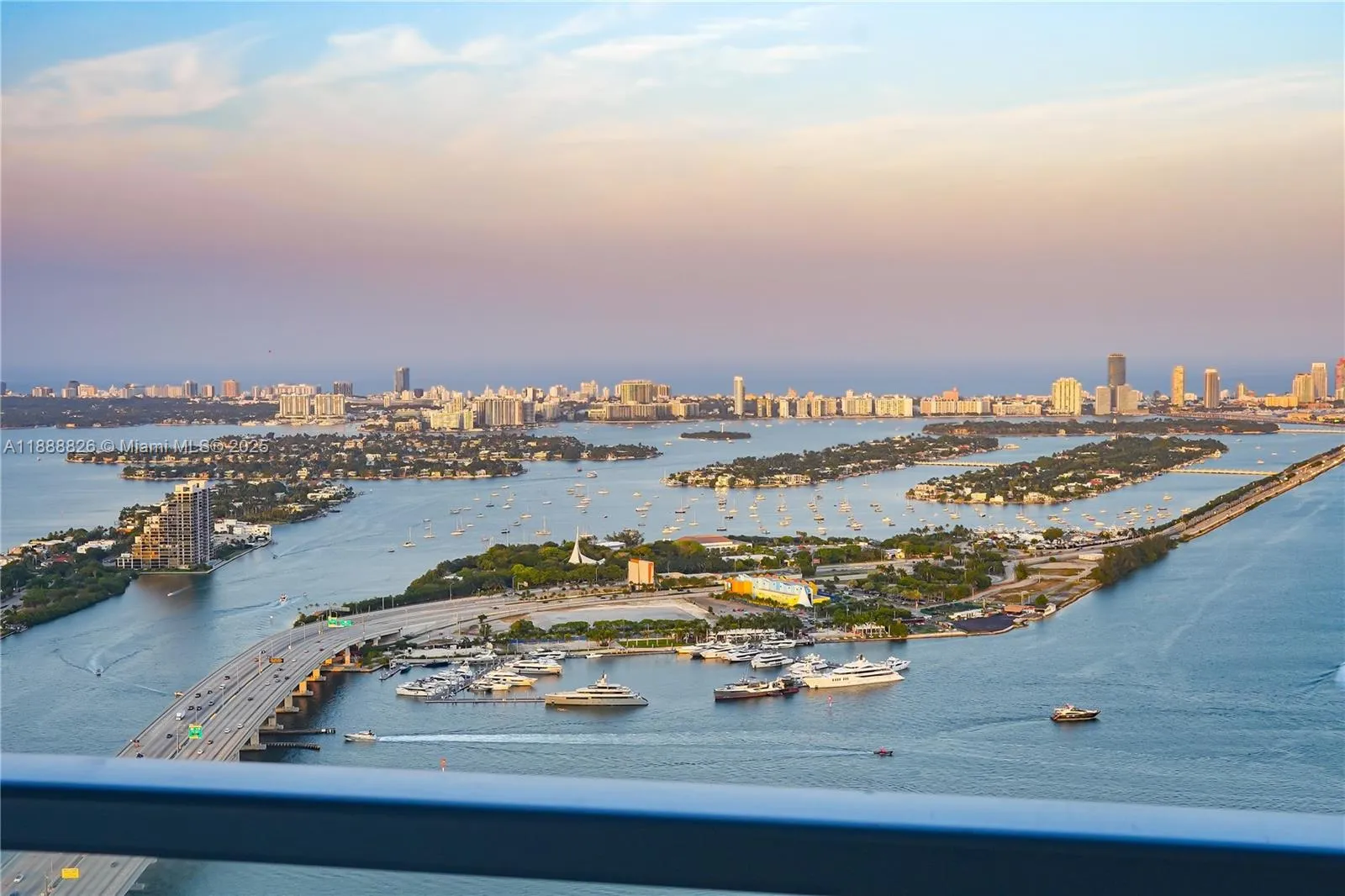 1100 Biscayne Blvd, Miami FL 33132
