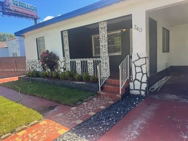 740 NW 42nd St, Miami FL 33127