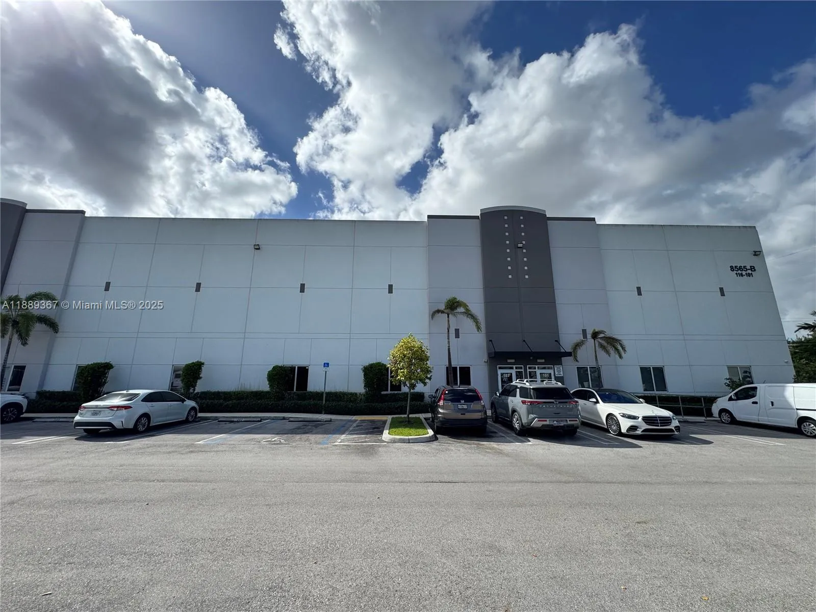 8565 W 44th Ave # 102, Hialeah FL 33018