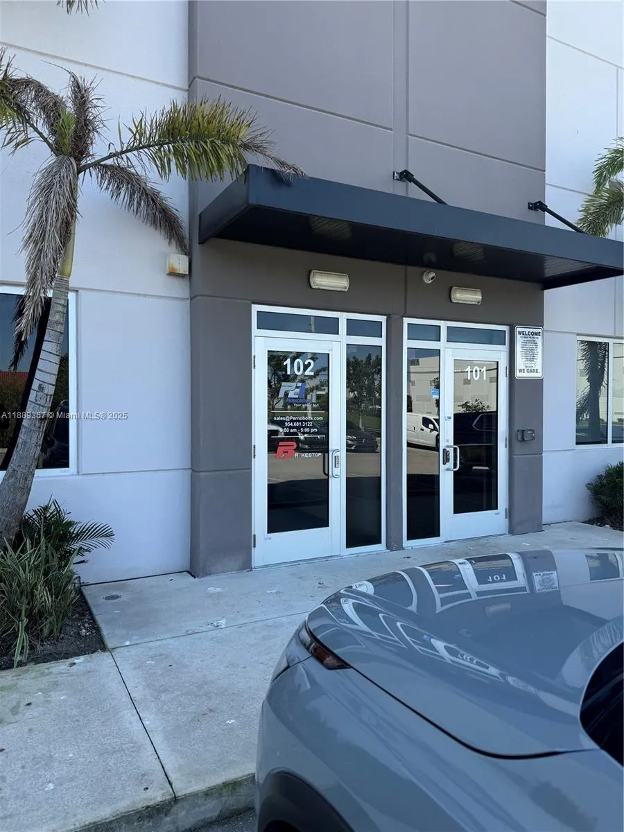 8565 W 44th Ave # 102, Hialeah FL 33018