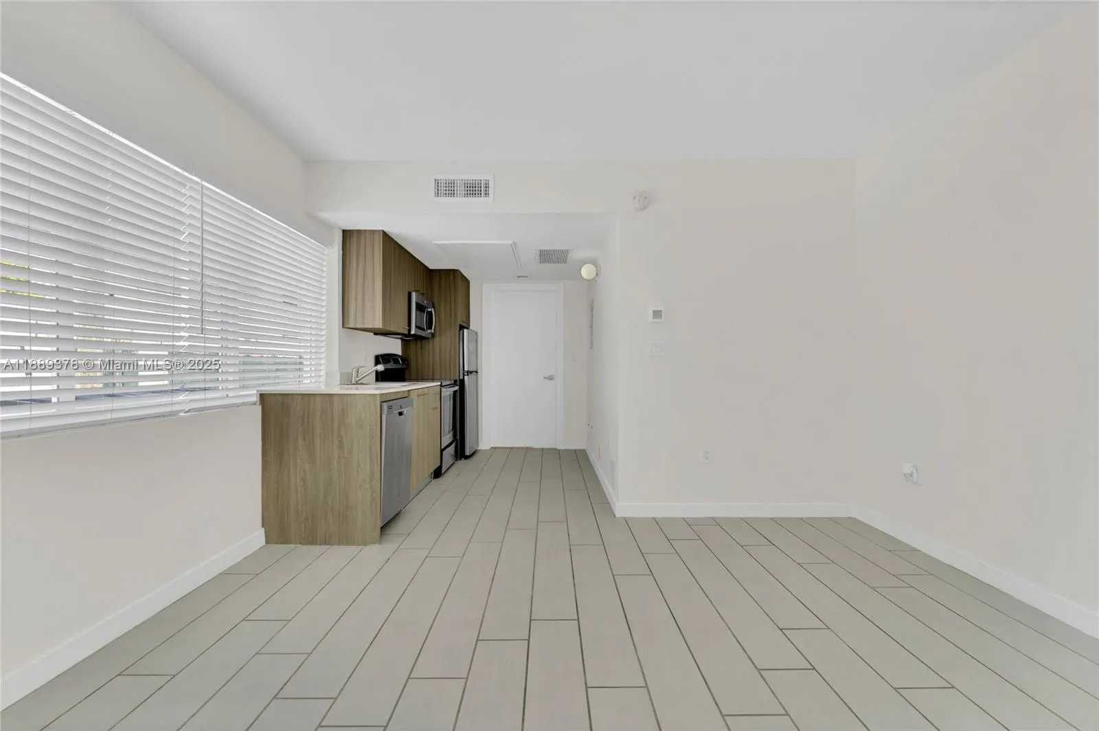 740 Meridian Ave # 18, Miami Beach FL 33139