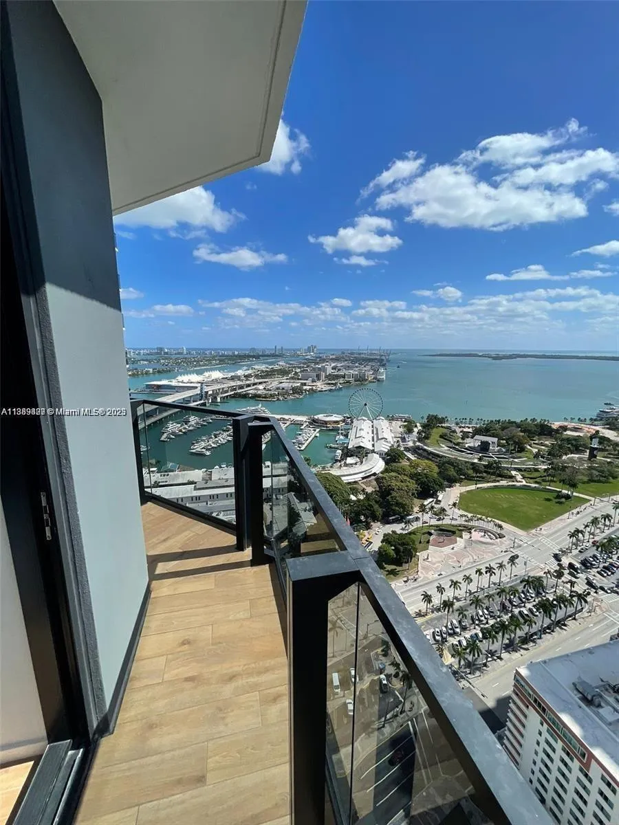 398 NE 5th St # 3107, Miami FL 33132